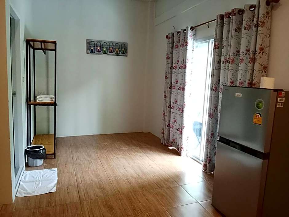 โรงแรมควีนส์ (Queen)