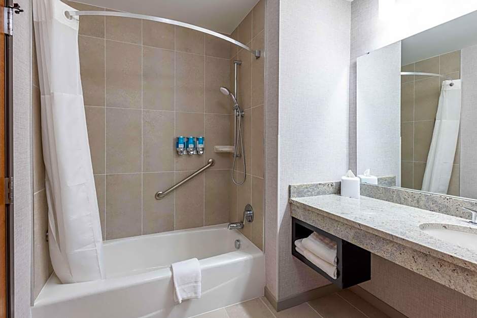 Drury Plaza Hotel Savannah Pooler – Pooler, GA