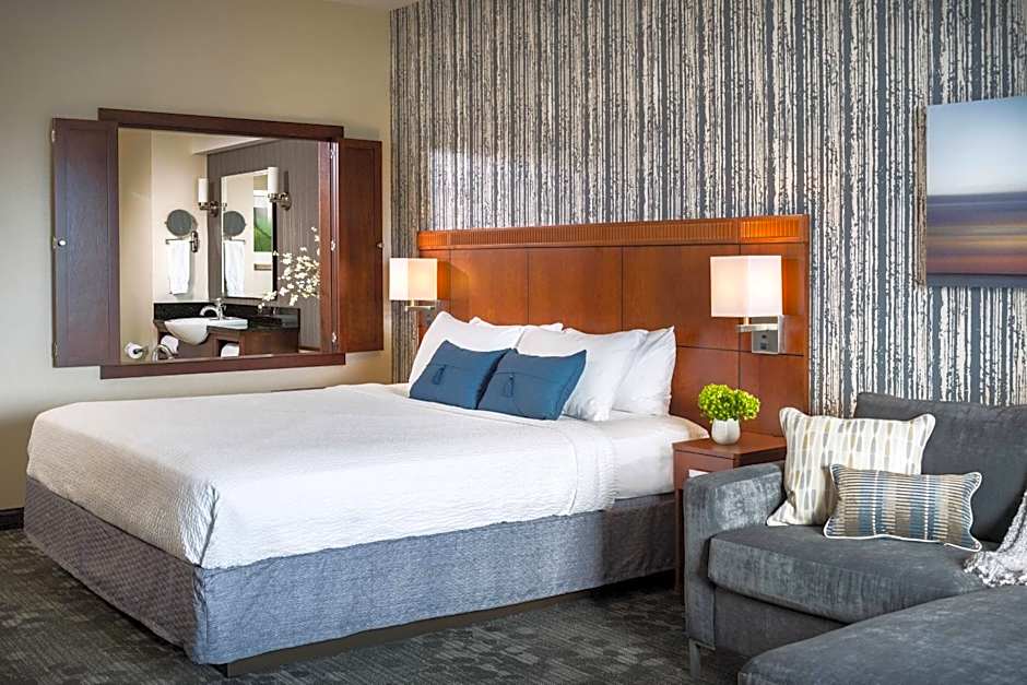 Courtyard by Marriott Burlington Harbor