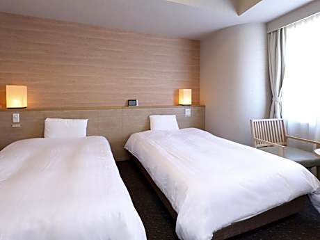 Twin Room for Single Use- Non-Smoking