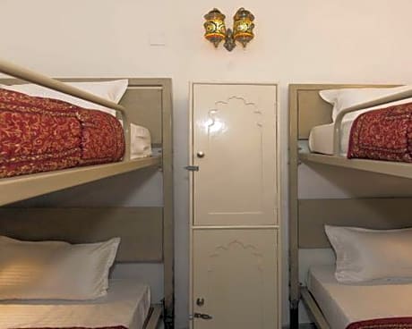 1 Person in 4-Bed Dormitory - Mixed