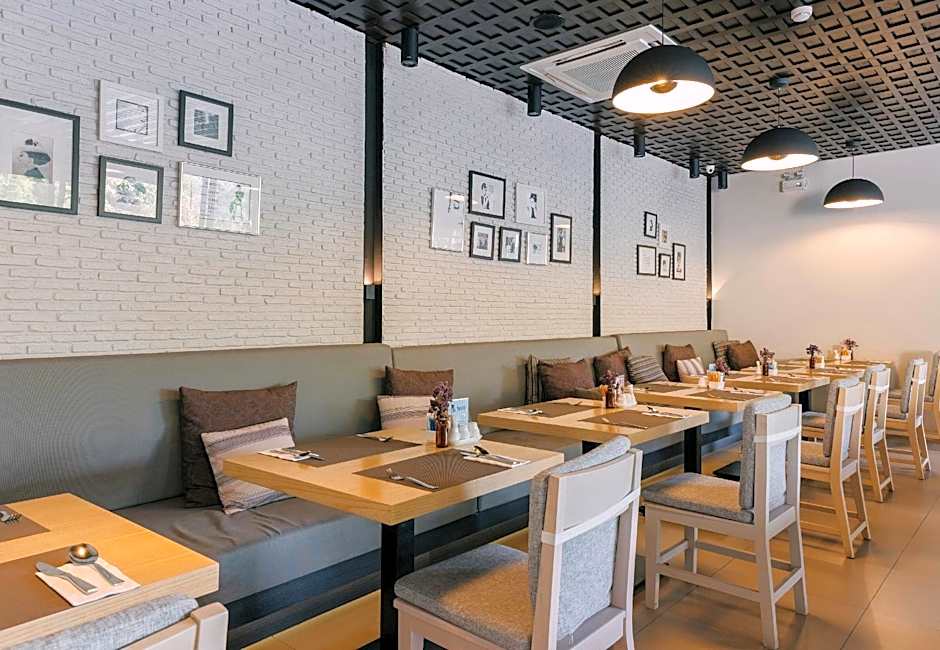 Hotel IKON Phuket - SHA Extra Plus