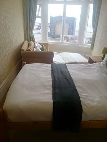 Standard Triple Room with Sea View