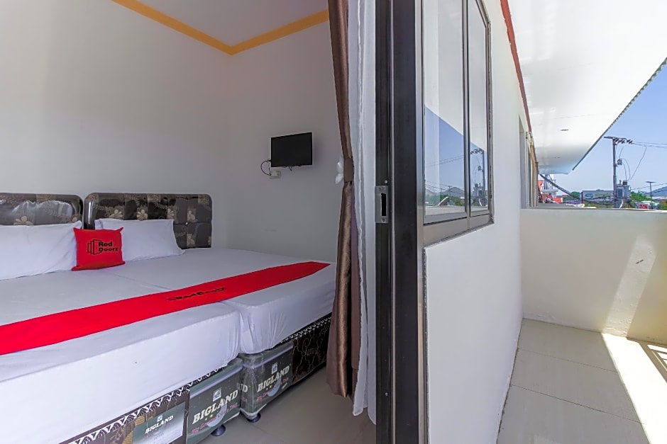 RedDoorz near Sam Ratulangi Airport Manado