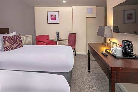 Standard Twin Room - Non-Smoking