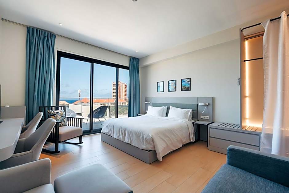 Elements Hotel & Shops Curacao