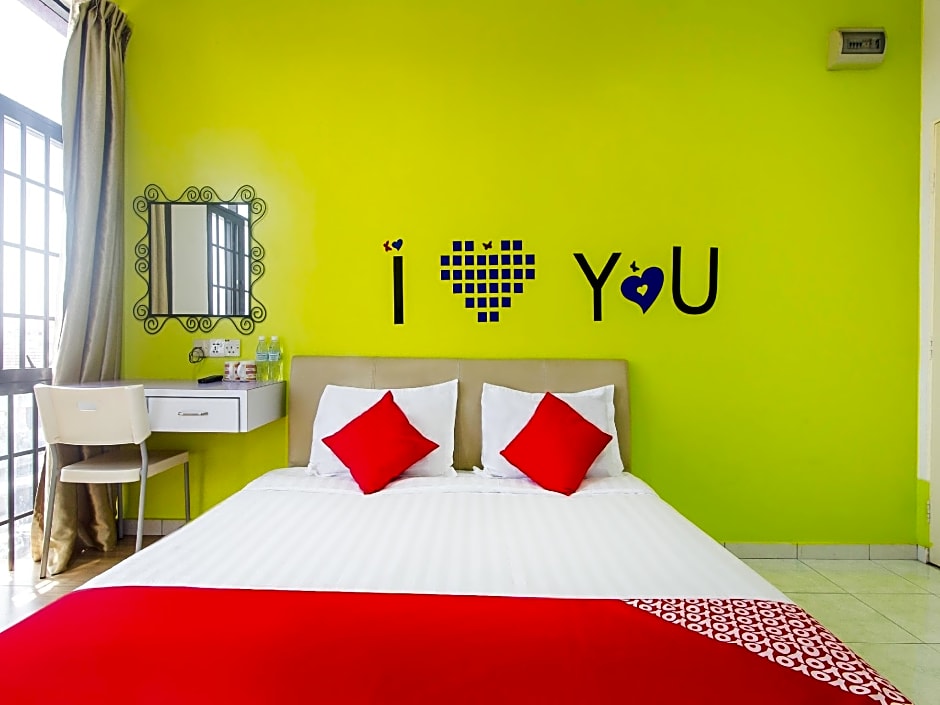 OYO 880 Hotel Purple Town