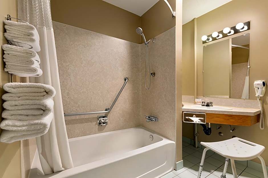 Days Inn by Wyndham Nanaimo