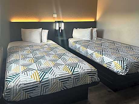 Premium Quadruple Room