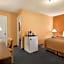 Travelodge by Wyndham Quesnel BC
