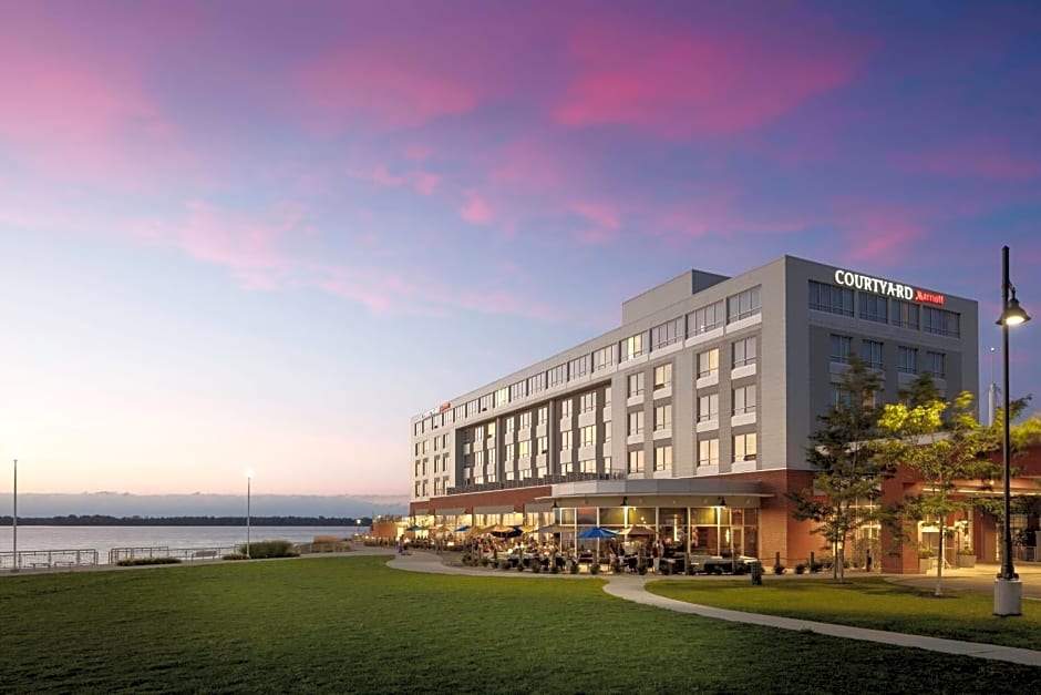 Courtyard by Marriott Erie Bayfront