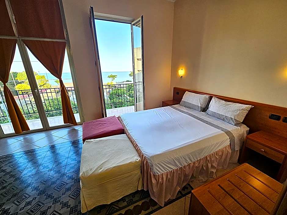 GR B&B