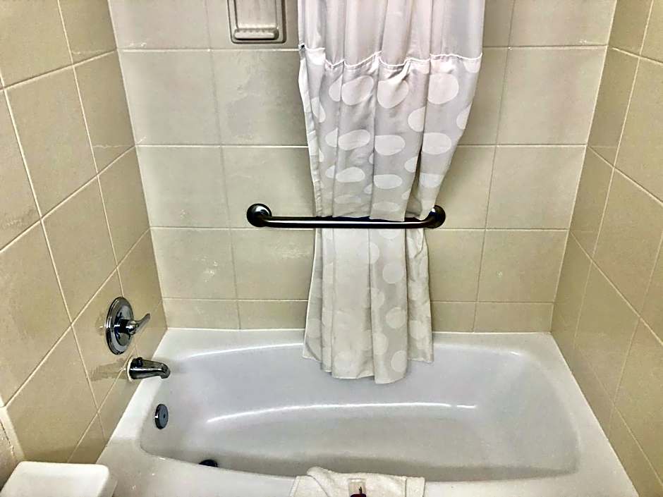 Ramada by Wyndham Birmingham Airport