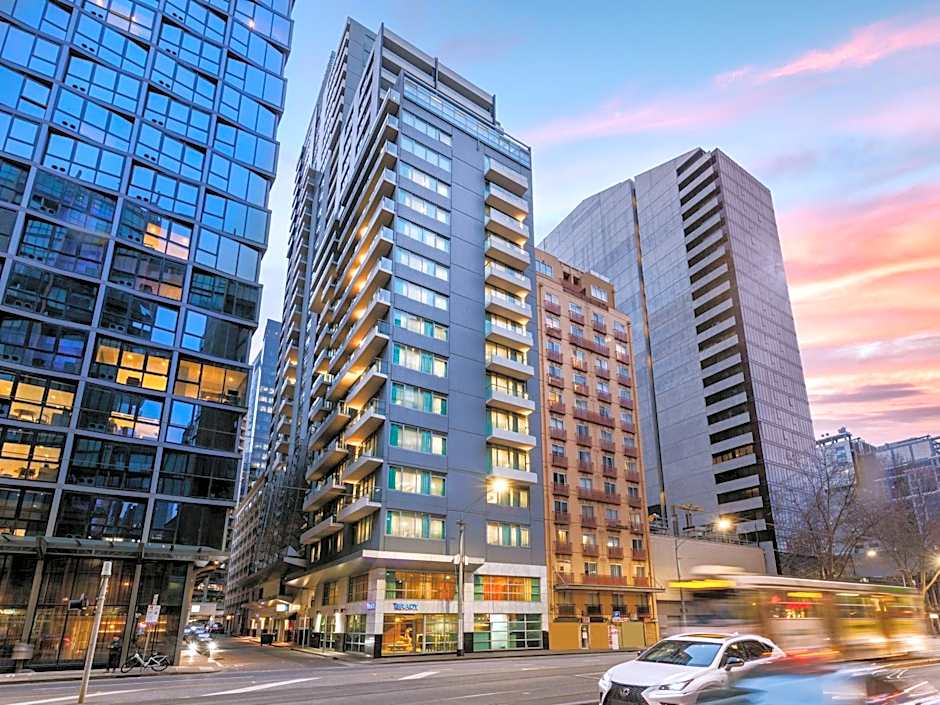 Brady Apartment Hotel Flinders Street