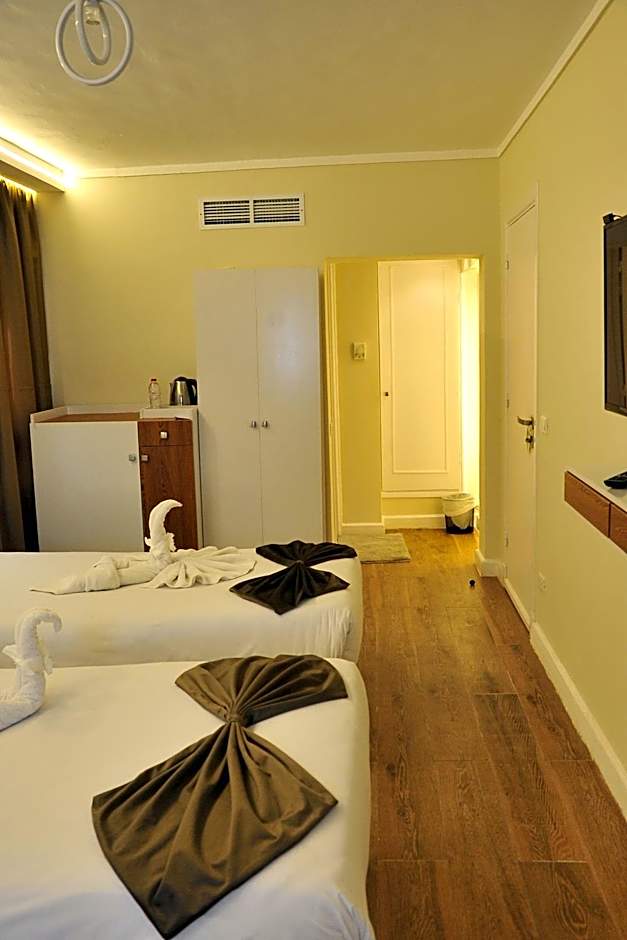 Salma Hotel