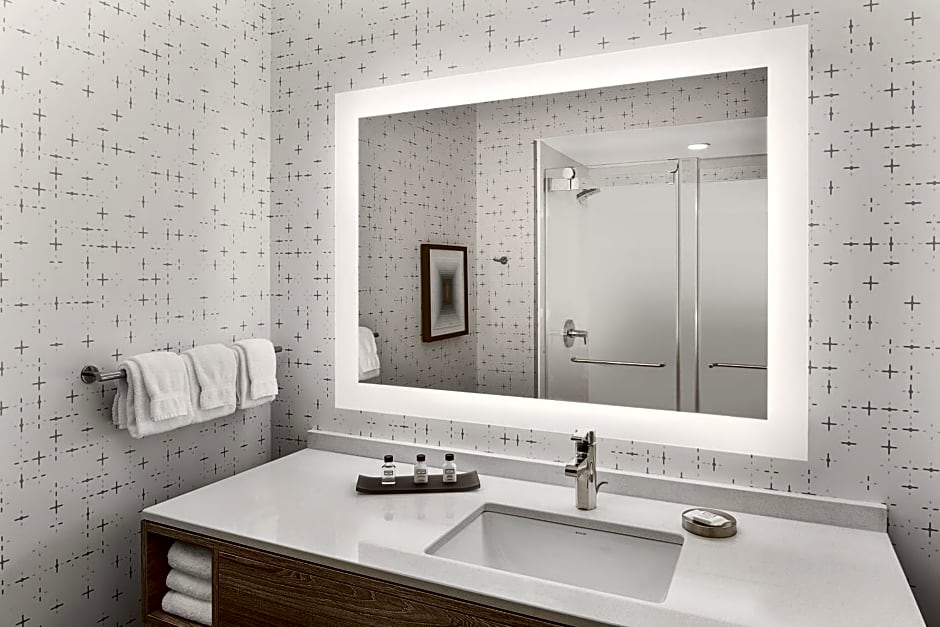 Crowne Plaza Atlanta Perimeter at Ravinia By IHG