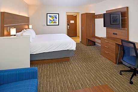 1 King Suite Communications Accessible