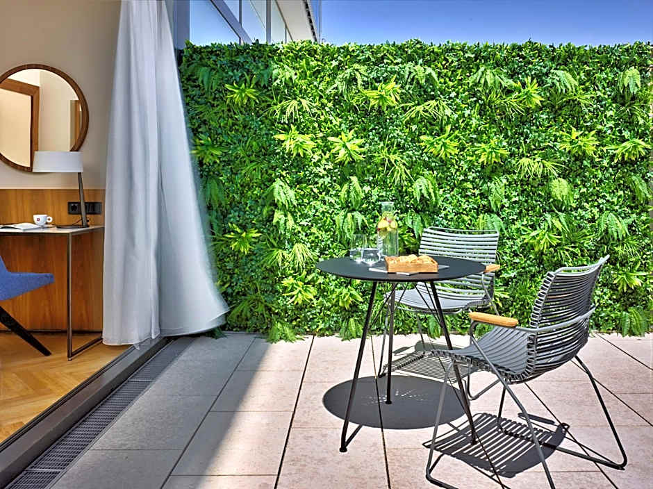 EST Grand Hotel Savoy