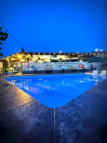 Timbers INN and Suites