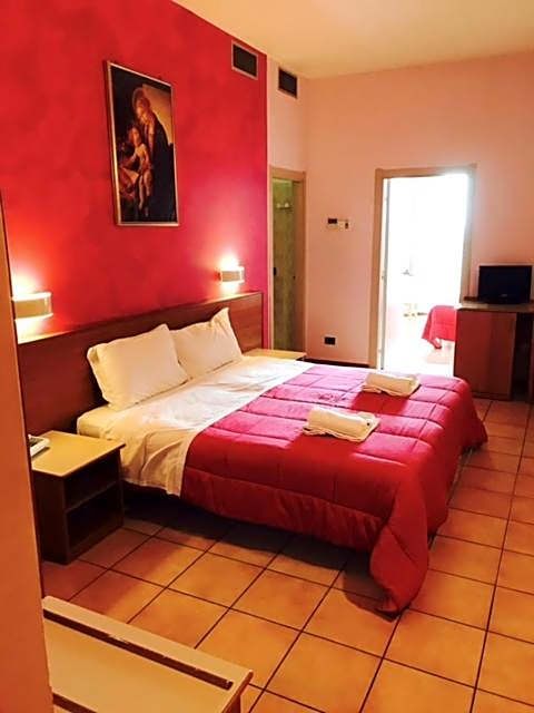 Hotel Pellegrino E Pace