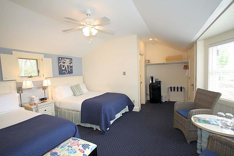 Photo 1 of 4 of Standard 2 Queen Beds