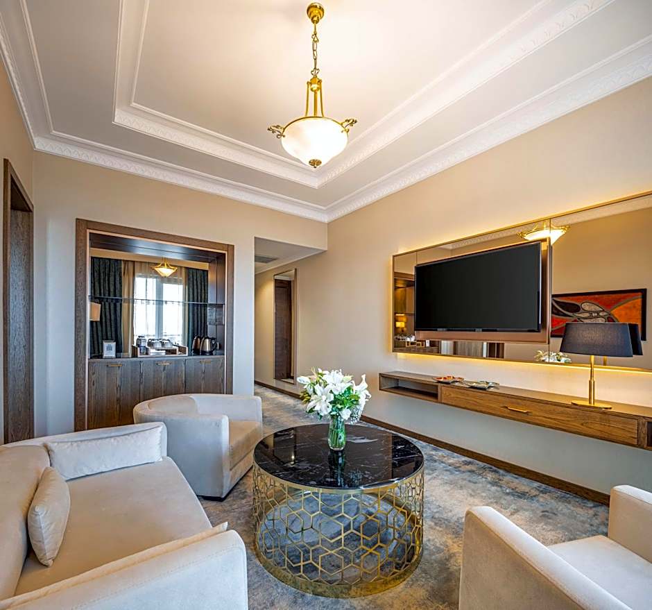 Hotel Çelik Palas Convention Center & Thermal SPA