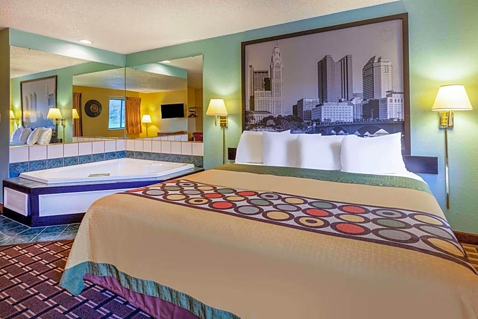 Super 8 by Wyndham Newcomerstown