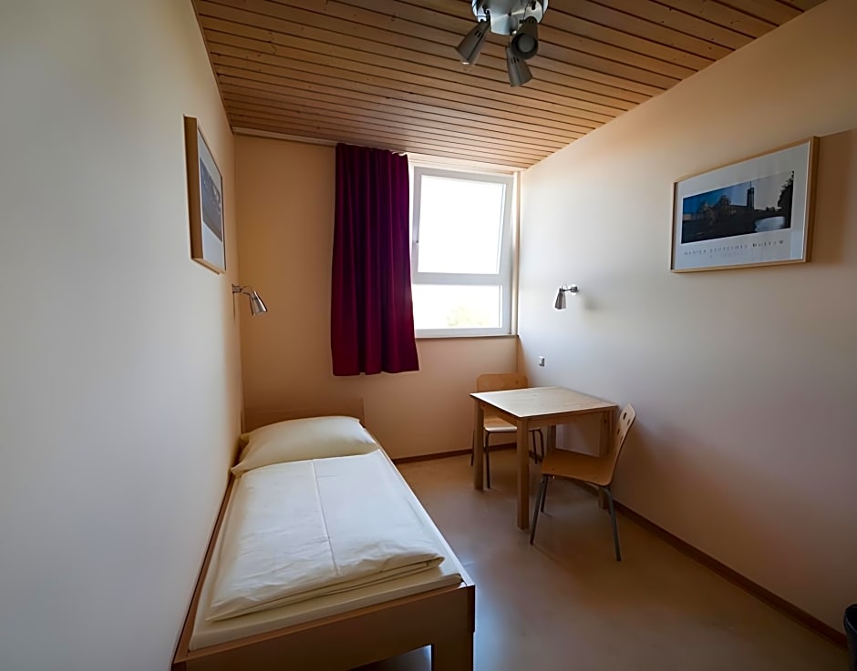 Haus International Hostel