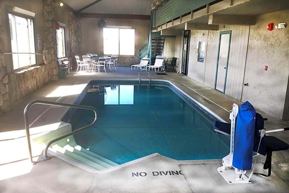 Super 8 by Wyndham Petoskey