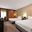 La Quinta Inn & Suites by Wyndham Harrisburg-Hershey