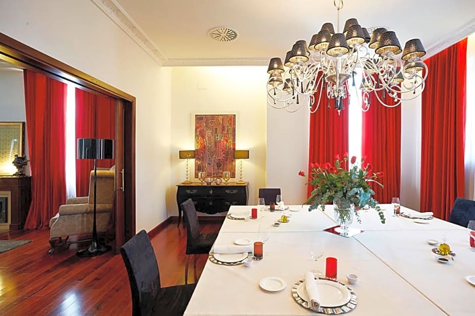 Castillo Del Bosque La Zoreda