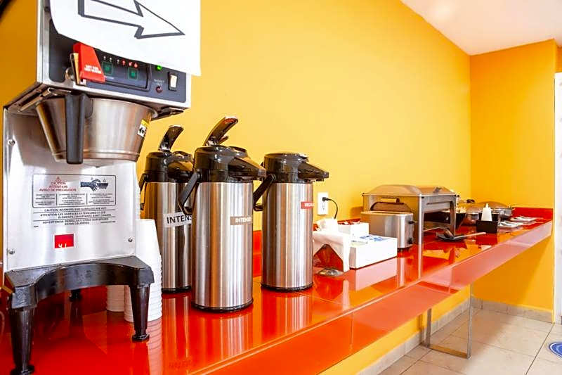 Sleep Inn Leon Antares