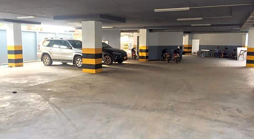 Intouch Riverside Hotel