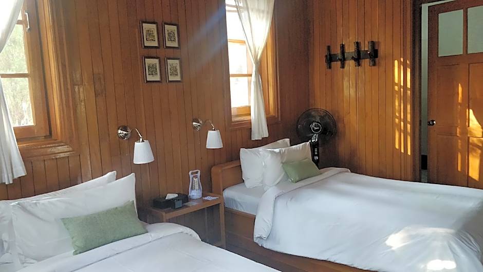 Hillock Villa