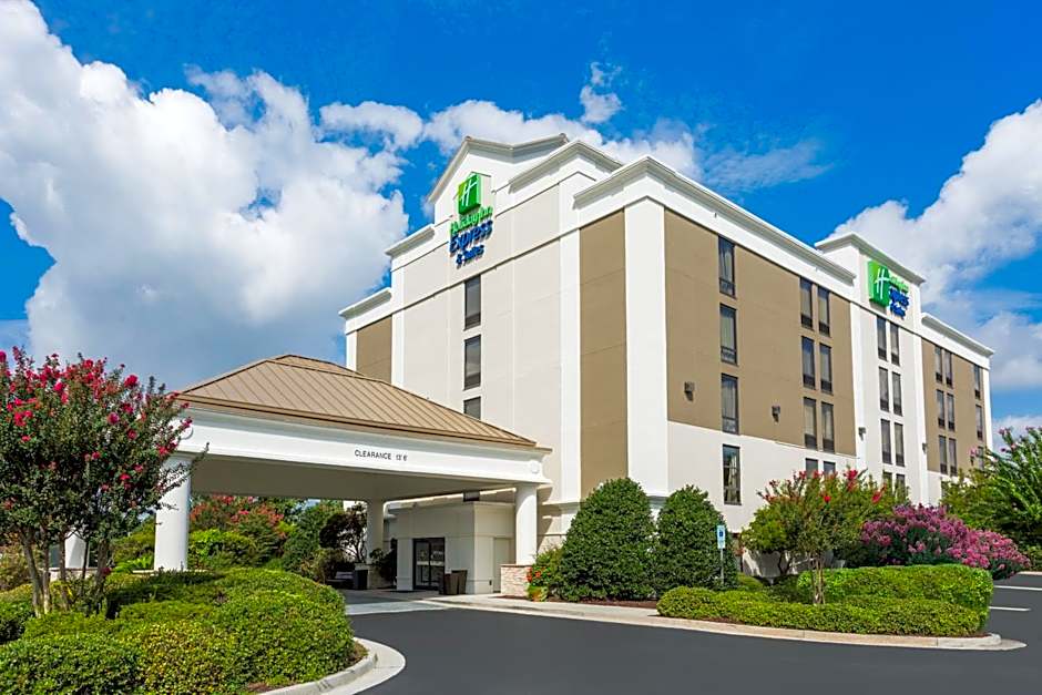 Holiday Inn Express Hotel & Suites Wilmington-University Ctr By IHG