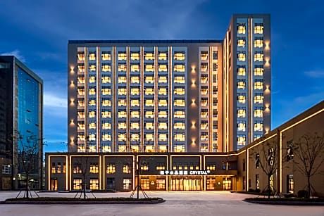 Crystal Orange Linyi Yihe Road Convention Center Hotel