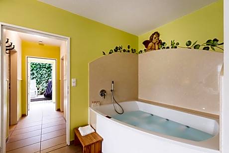 Double Room with Whirlpool