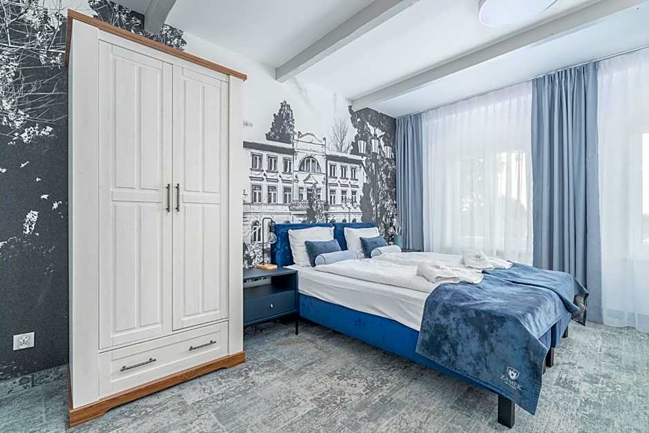 ZAMEK NA PIASKU - Tuż przy Plaży