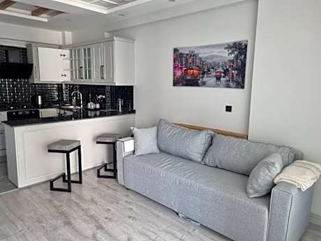 Uğur Apart Sea View