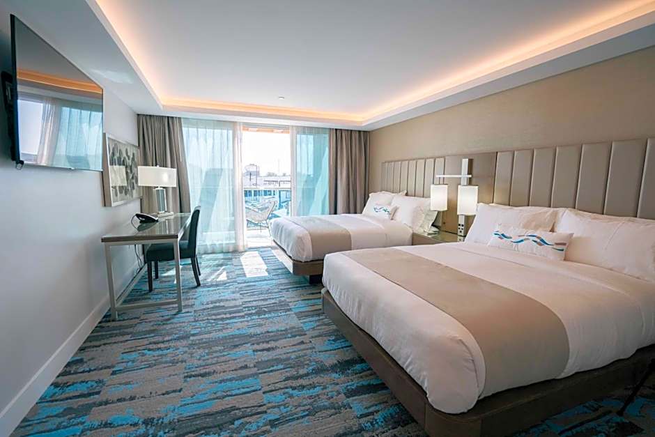 H2O Hermosa Beach Hotel