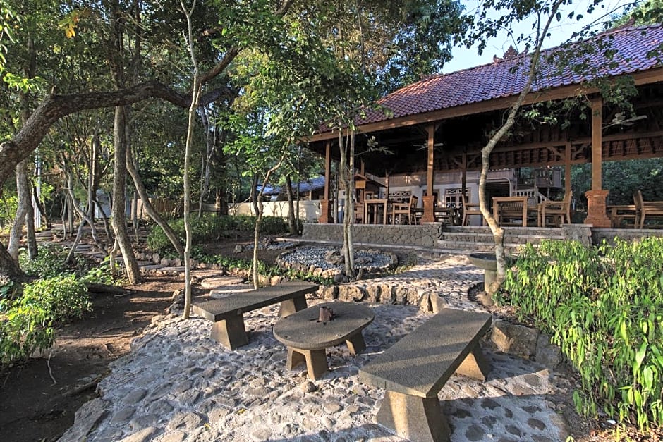 Menjangan Eco Lodge