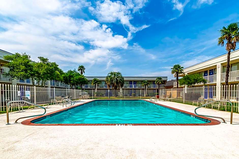 Motel 6-Natchitoches, LA