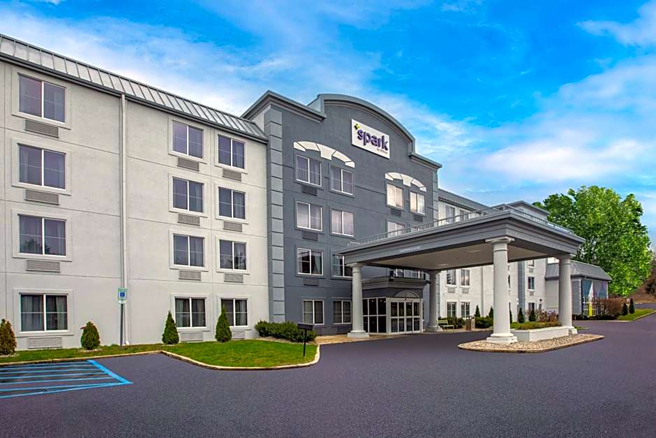 Spark by Hilton Walker Grand Rapids North