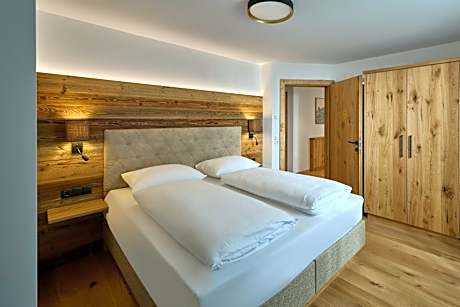 One-Bedroom Apartment with Balcony and Mountain View
