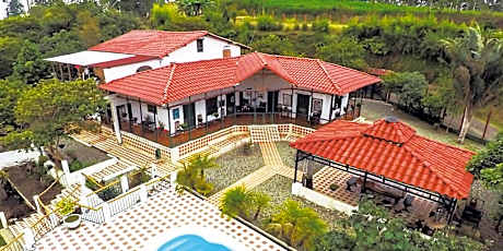 Finca Campestre La Adelita B&B