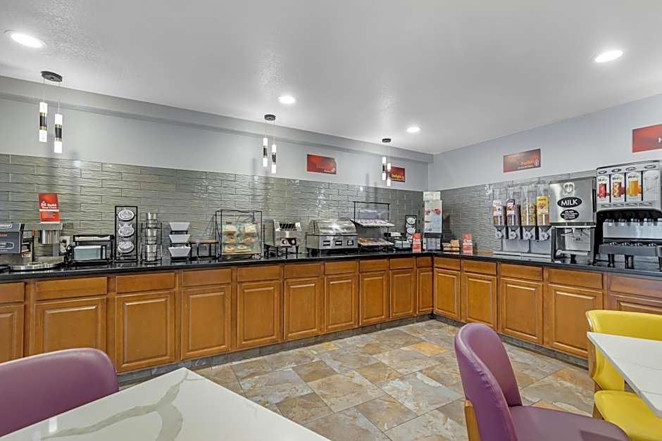 Best Western Plus Altoona Inn