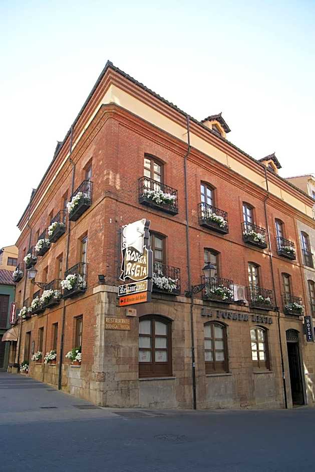 Hotel La Posada Regia