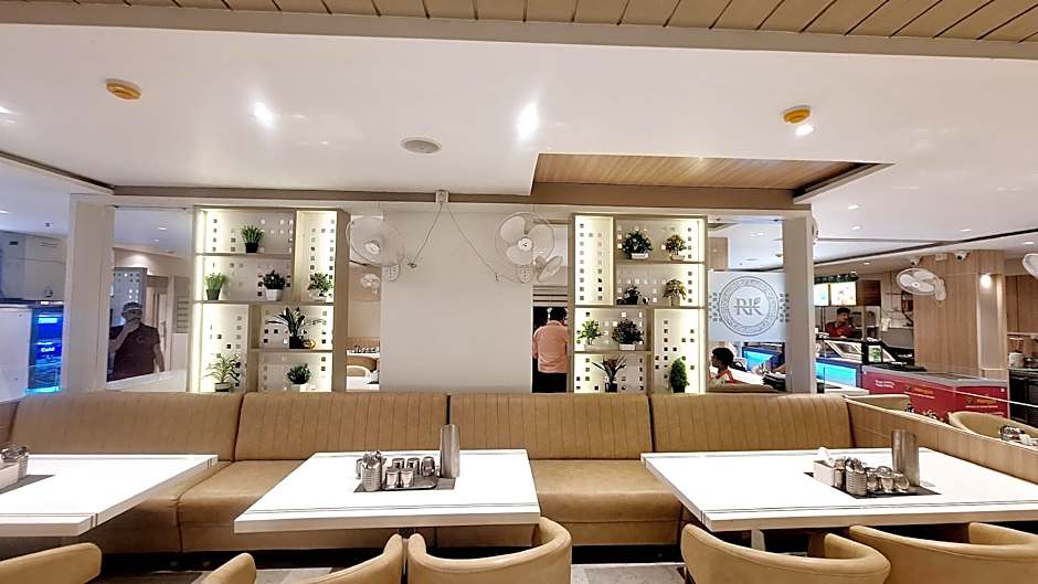 HOTEL RAMKRISHNA PALACE