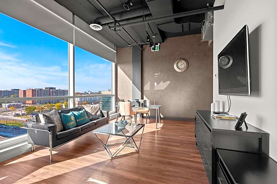 Bright Suites Finch West steps to Metro by hotel DUKE