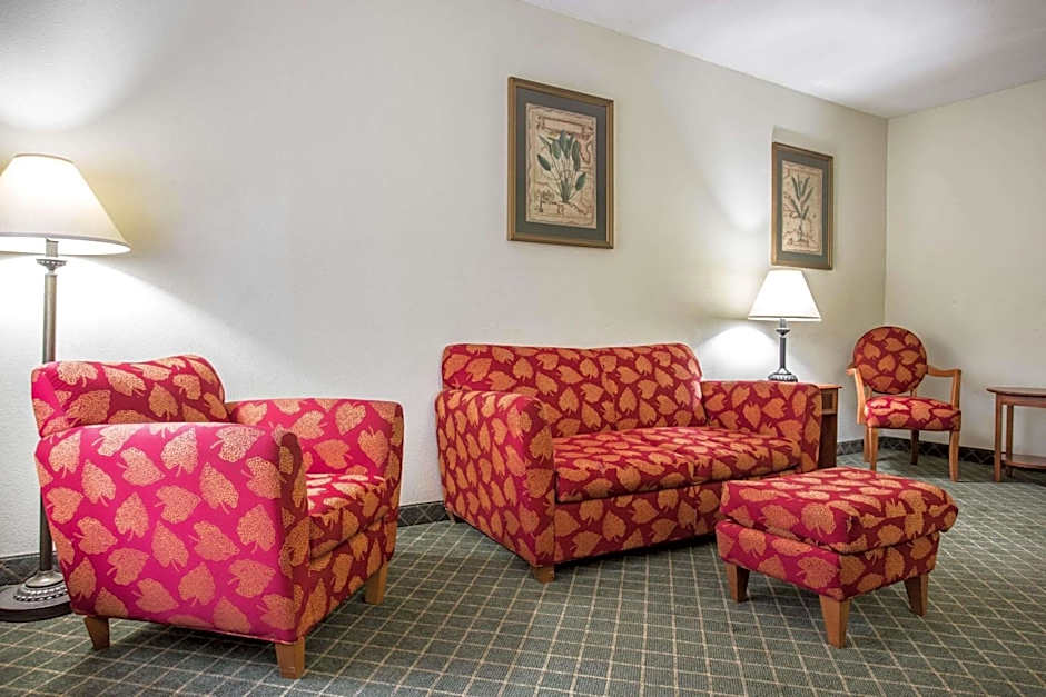 Clarion Inn & Suites Aiken South
